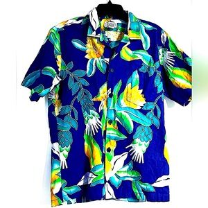 Surf Line Hawaii Men's Vintage Floral Camp Shirt